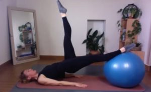 Lire la suite à propos de l’article Gros Ballon en Pilates, grosse tonification ! (vidéo)