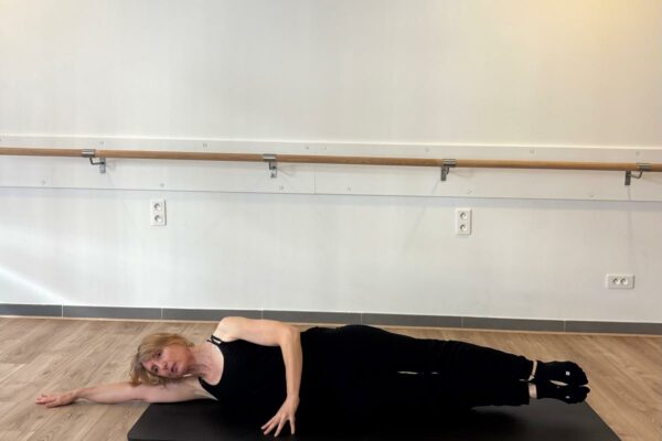 Pilates position côté